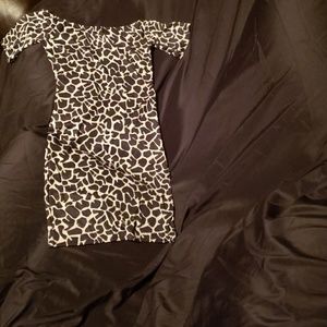 NWOT Giraffe Dress